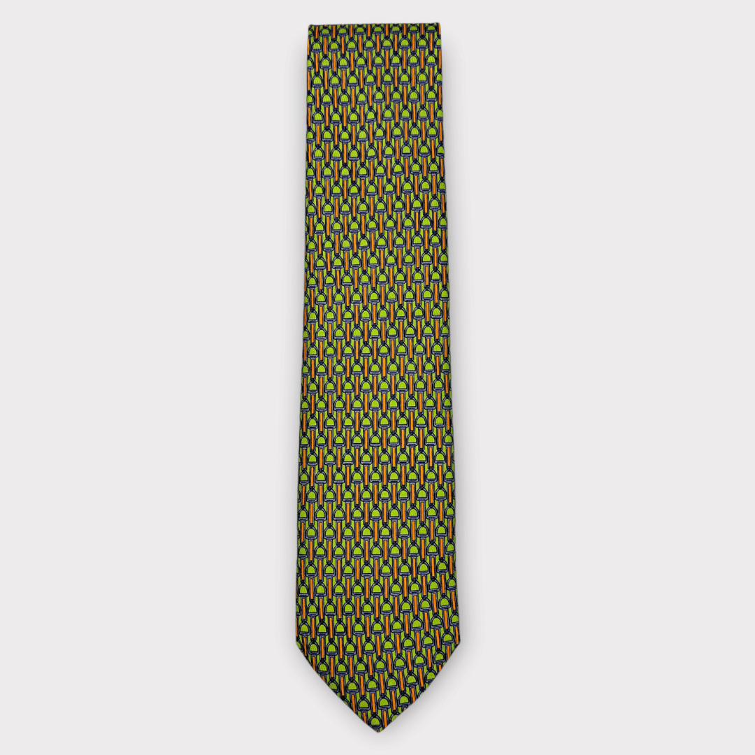 Green stirrup tie