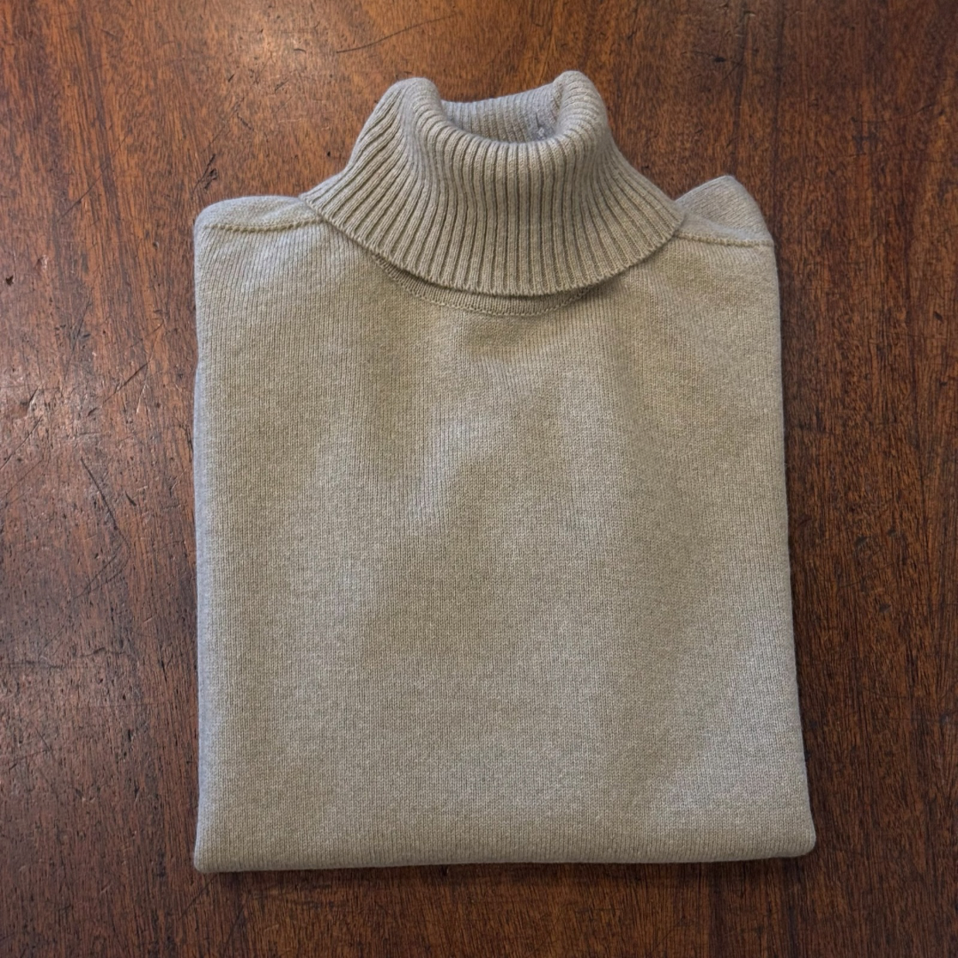 Geelong roll collar