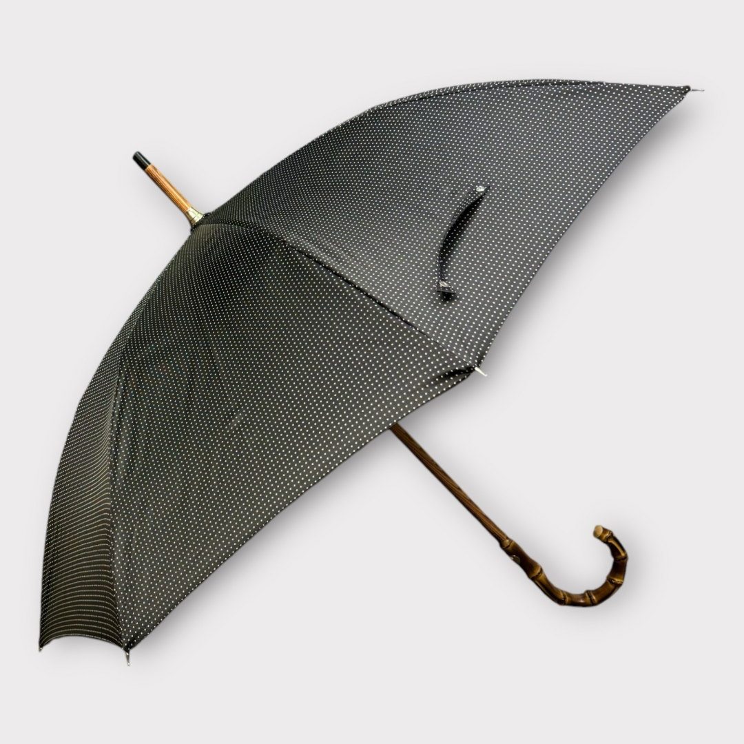 Polka dot umbrella with a wangy handle