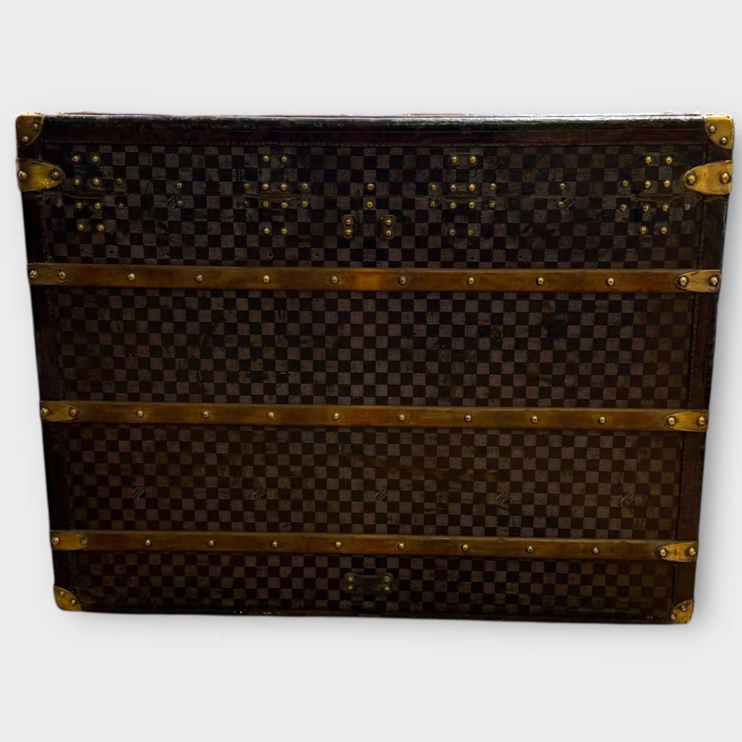 Louis Vuitton Damier courrier trunk