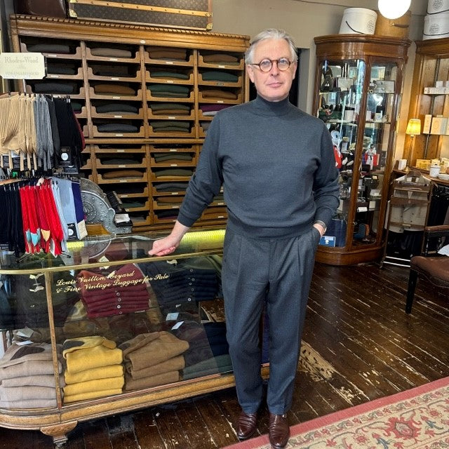 Rhodes Wood Black Merino Wool turtle neck