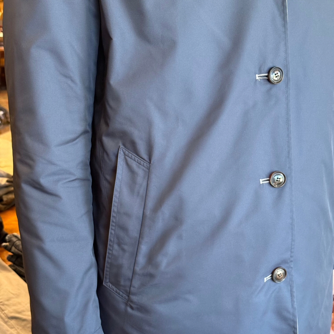 Reversible raincoat
